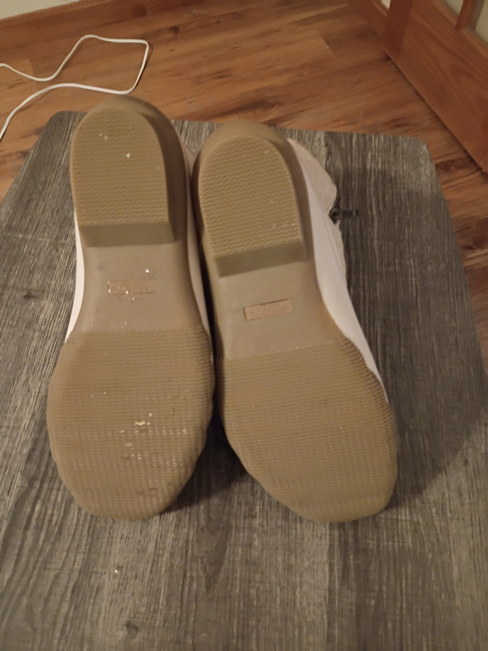 Sperry Women's Cream Duck Boots with Tan Trim - Picture 8 of 8